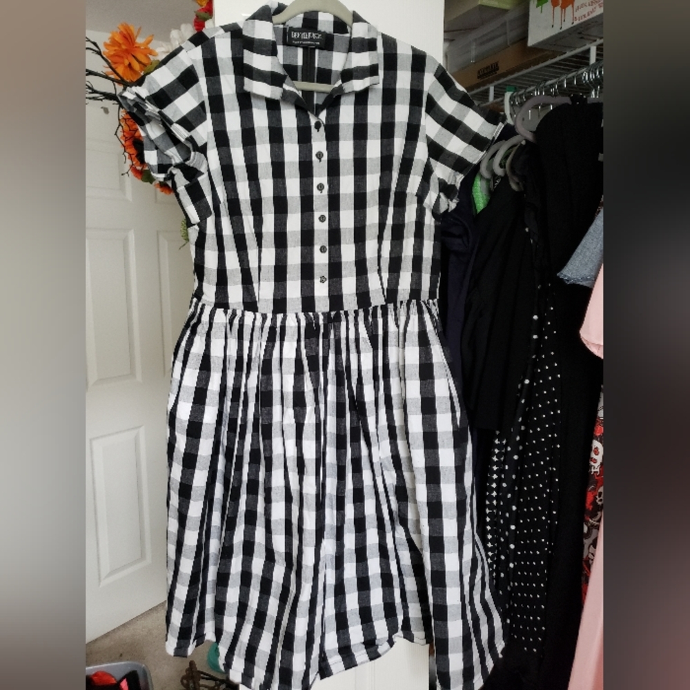 Vixen beetle juice dress